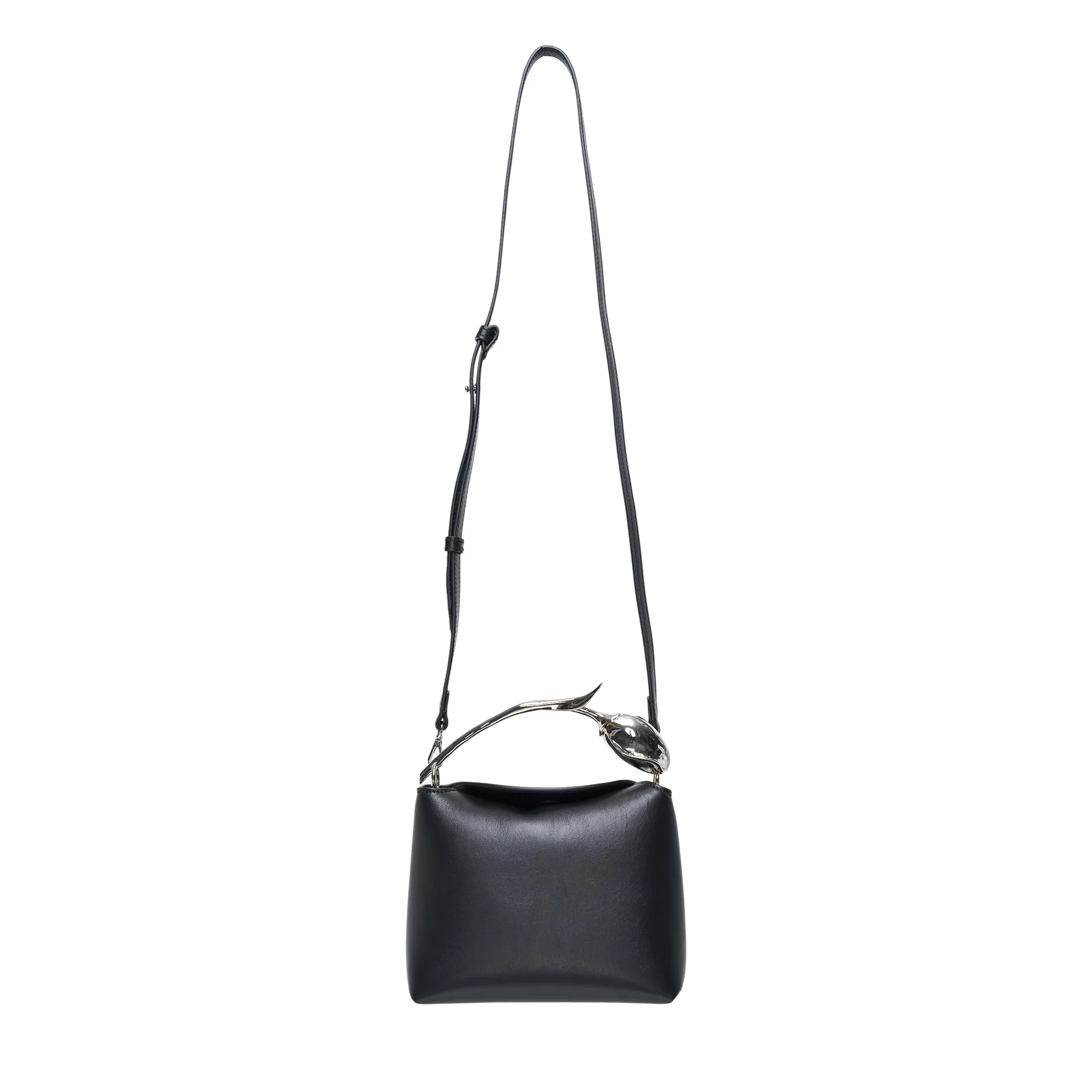 Enjoy 20% off your first order at Club21.com with code NEW20
